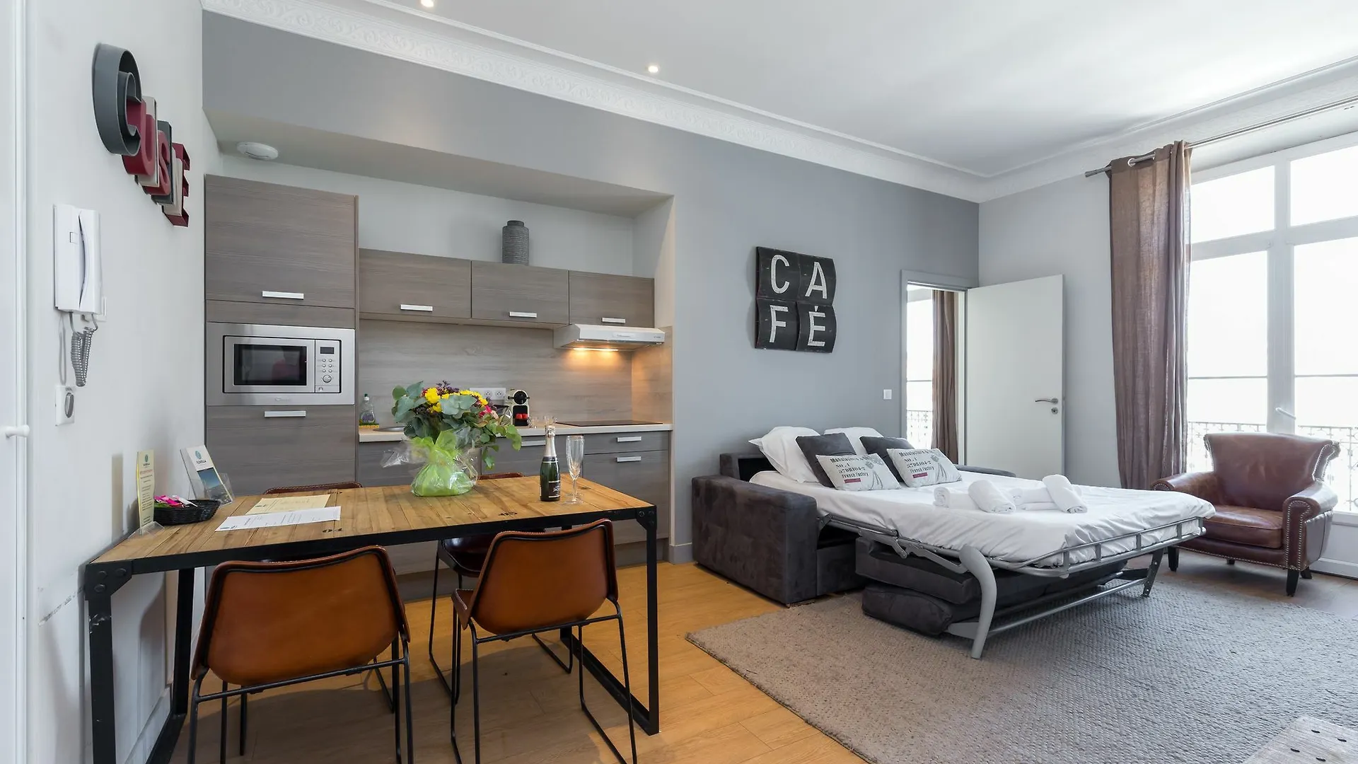 Florella Jean Jaures Apartment Cannes France